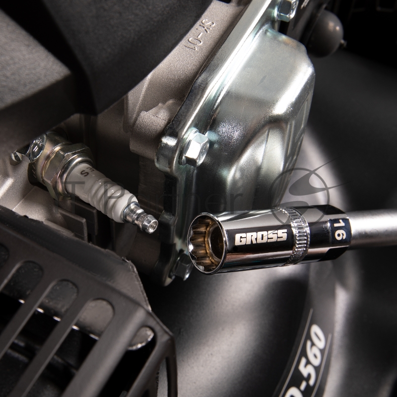 Головка торцевая свечная, магнитная,12-гранная, 16 мм, под квадрат 1/2// Gross