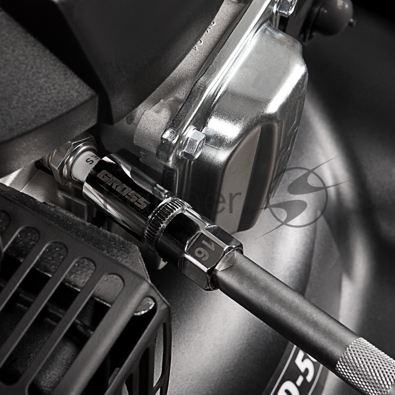 Головка торцевая свечная, магнитная,12-гранная, 16 мм, под квадрат 1/2// Gross