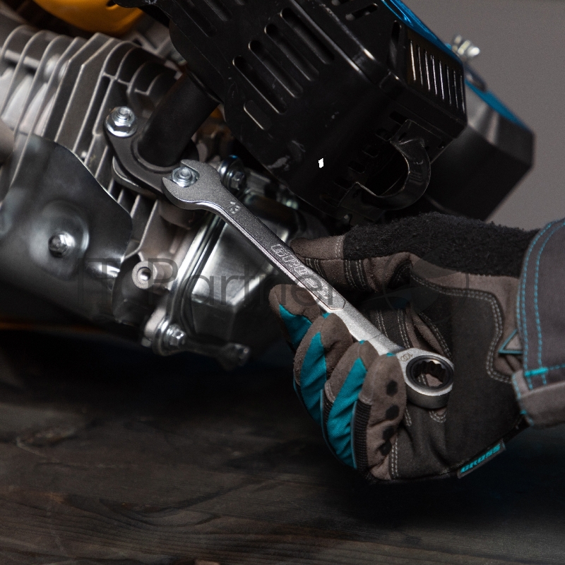 Ключ комбинированный трещоточный 13 мм// Gross