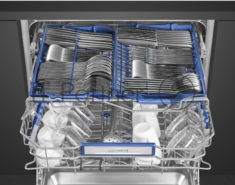Встраиваемая посудомоечная машина SMEG/ Полностью встраиваемая посудомоечная машина, 60 см, Загрузка 13 комплектов посуды, 5 программ, 1/2 загрузка,уровень шума: 43 дБ(А),класс энергоэффективности C,LED-подсветка