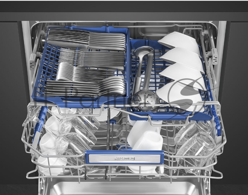 Встраиваемая посудомоечная машина SMEG/ Полностью встраиваемая посудомоечная машина, 60 см, Загрузка 13 комплектов посуды, 5 программ, 1/2 загрузка,уровень шума: 43 дБ(А),класс энергоэффективности C,LED-подсветка