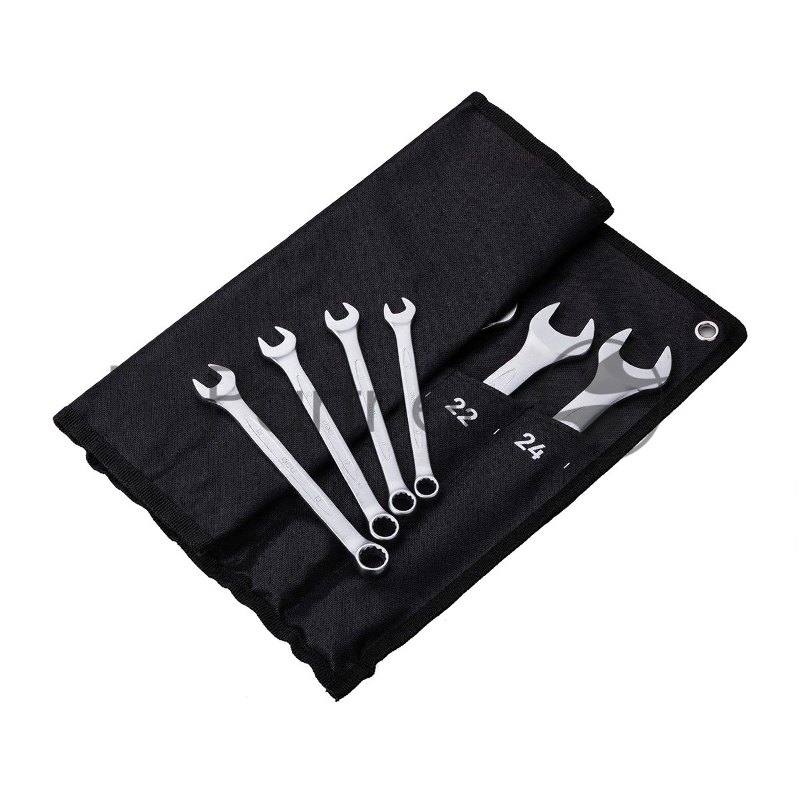 Набор комбинированных гаечных ключей 14 шт Deli DL130014A Спецификация: 6,7,8,9,10,11,12,13,14,15,17,1 мм. Матовая хромированная поверхность. Тканевая упаковка.