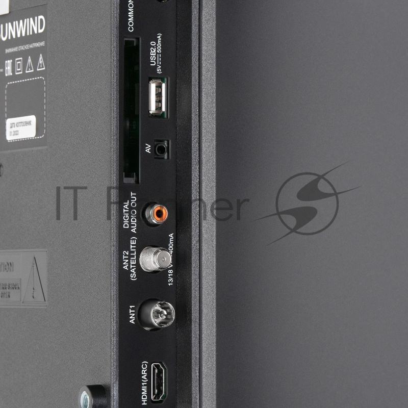 Телевизор SunWind 32 SUN-LED32XB200, HD, черный