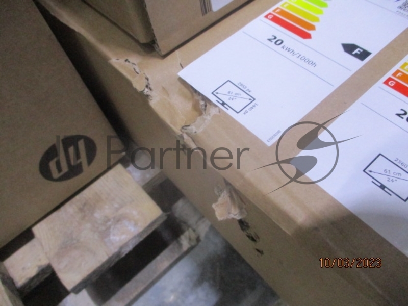 Монитор Dell 24 P2423DE LCD BK/BK (IPS 16:10 300cd/m2 1000:1 8ms 2560x1440 178/178 USB-C DP HDMI 4xUSB RJ45 HAS Tilt Pivot)