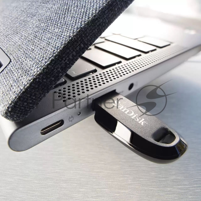 Флеш накопитель 128GB SanDisk CZ550 Ultra Curve, USB 3.2 Black