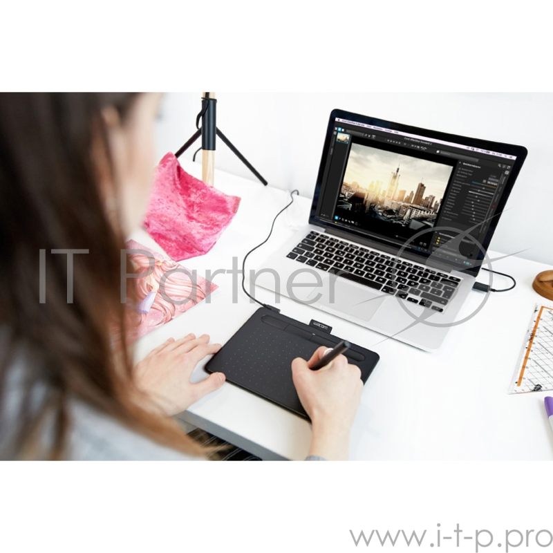 Планшет для рисования Wacom Intuos S CTL-4100K-N USB черный