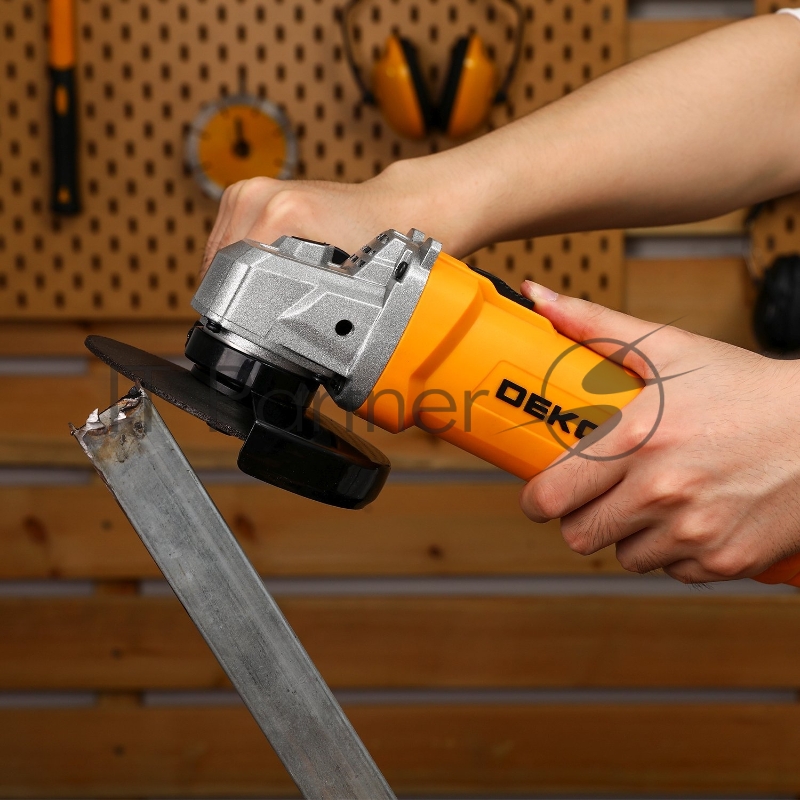 Углошлифовальная машина Deko DKAG1250 1250Вт 11000об/мин рез.шпин.:M14 d=125мм