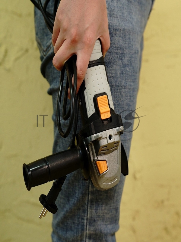 Углошлифовальная машина Deko DKAG1400W 1400Вт 12000об/мин рез.шпин.:M14 d=125мм