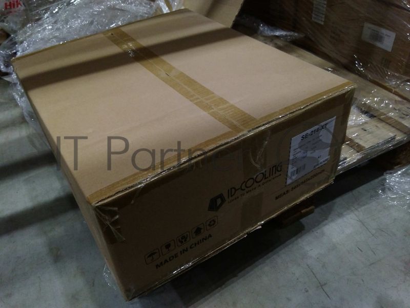 Кулер ID-COOLING SE-214-XT LGA1700/1200/115X/AM4 (16шт/кор, TDP 180W, PWM, 4 тепл.трубки прямого контакта, FAN 120mm, Dynamic Multi-Color LED) RET