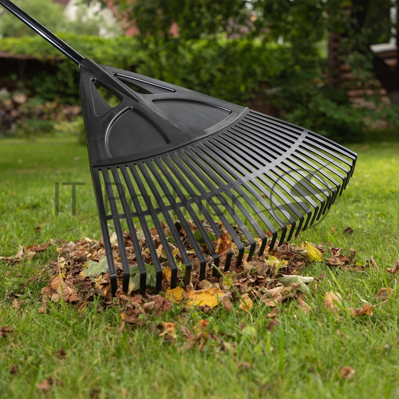 Грабли веерные пластиковые, 620х1750 мм, 27 плоских зубьев, алюминиевый черенок, Россия// Palisad