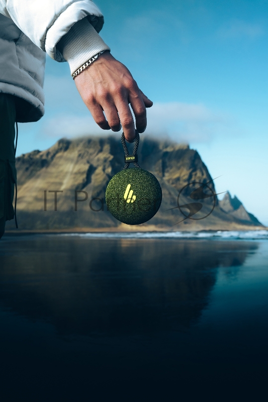 Колонка порт. Edifier MP100 Plus т.зеленый 5W 1.0 BT