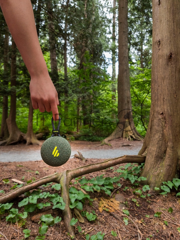 Колонка порт. Edifier MP100 Plus т.зеленый 5W 1.0 BT