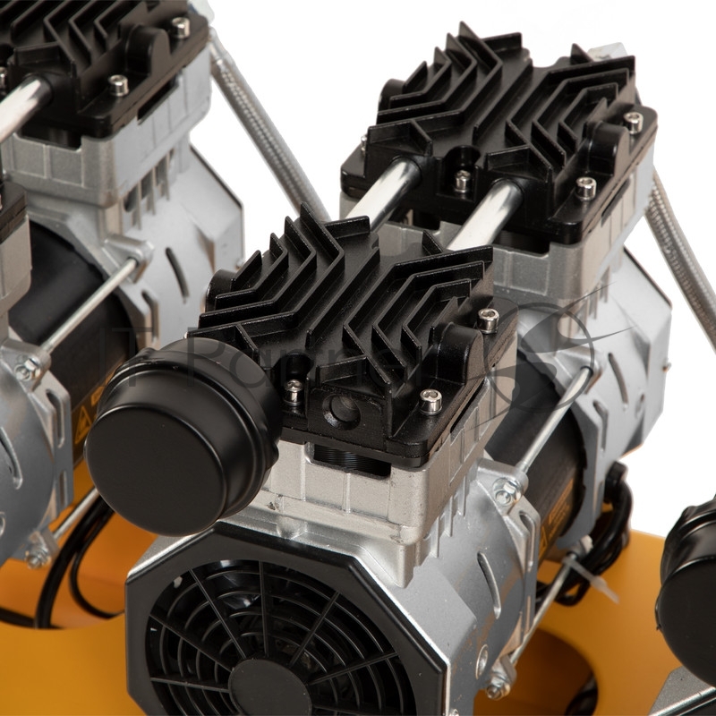 Компрессор безмаслянный малошумный DLS 2250/100, 2250 Вт, 3х750, 100 л, 410 л/мин блок упр// Denzel