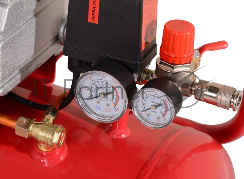 Компрессор поршневой Ресанта КП-50/240М масляный 240л/мин 50л 1600Вт красный/черный