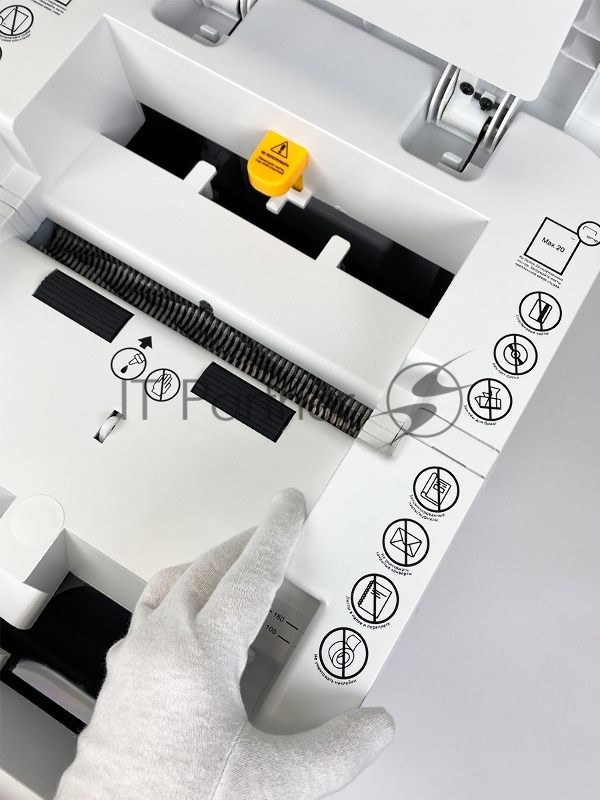 Шредер Heleos АП40-5 белый с автоподачей (секр.P-5) фрагменты 180лист. 37лтр. скрепки скобы пл.карты