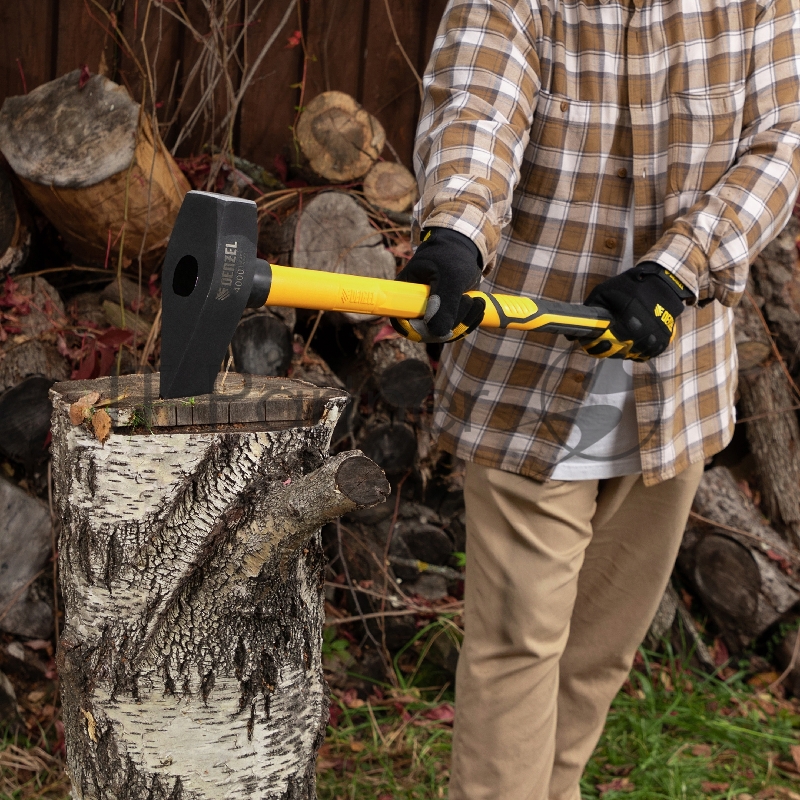 Колун-кувалда 4000 г, кованая, фибергласовая рукоятка c TPR покрытием, 880 мм // Denzel