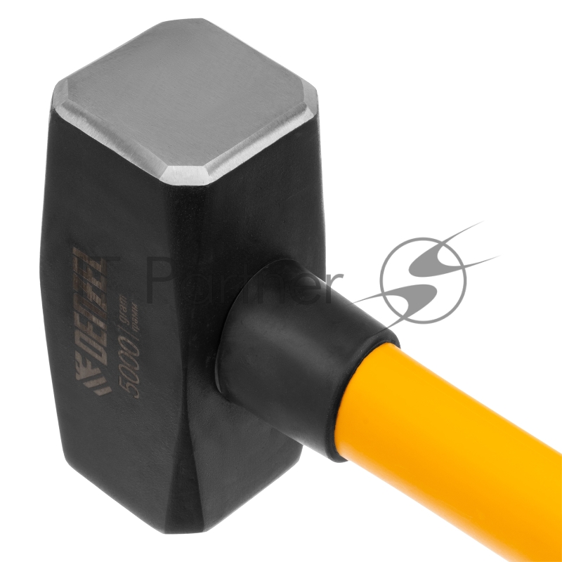 Кувалда 5000 г, кованая, фибергласовая рукоятка c TPR покрытием, 880 мм // Denzel