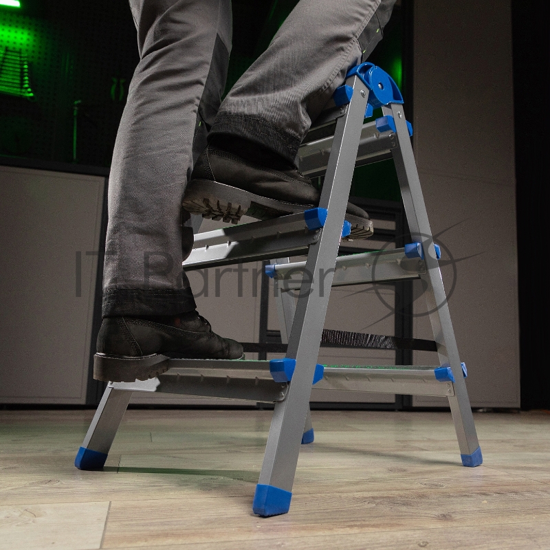 Стремянка двухсторонняя 3 ст., сталь профиль, стальные ступени, Россия// Сибртех