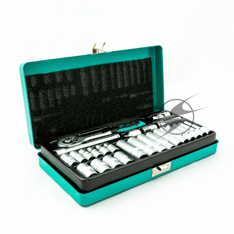 Набор торцевых головок с трещоткой, 1/2 и 1/4, 68 предм.// Stels