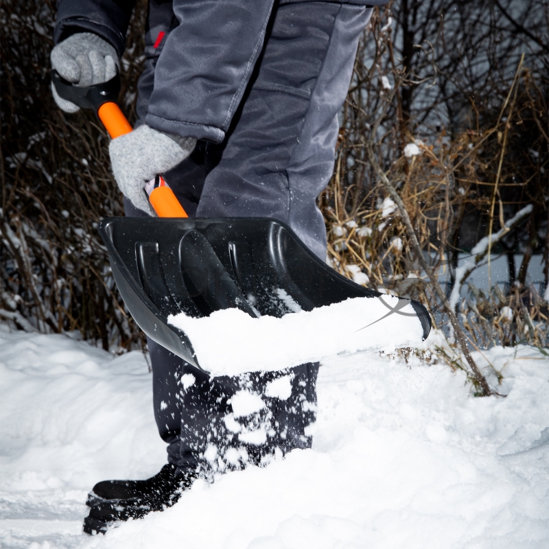 Лопата для уборки снега пластиковая, 275х345х890 мм, стальной черенок, Россия// Stels