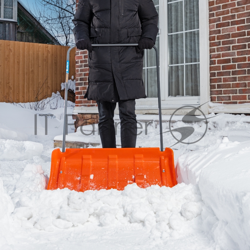 Движок для уборки снега пластиковый, 795х435х1280 мм, стальная рукоятка, усиленный// Сибртех