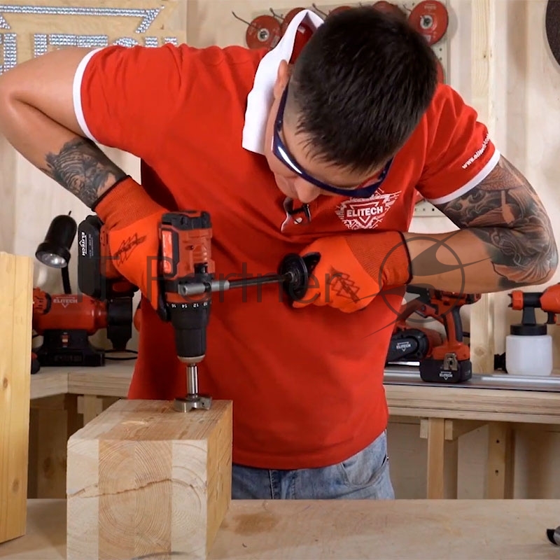 Дрель-шуруповерт Elitech ДА 18УБЛ2 (E2201.002.00) аккум. патрон:быстрозажимной (191607)