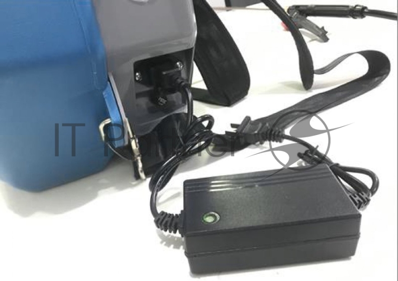 Опрыскиватель Hyundai HYSP 1612 16л синий