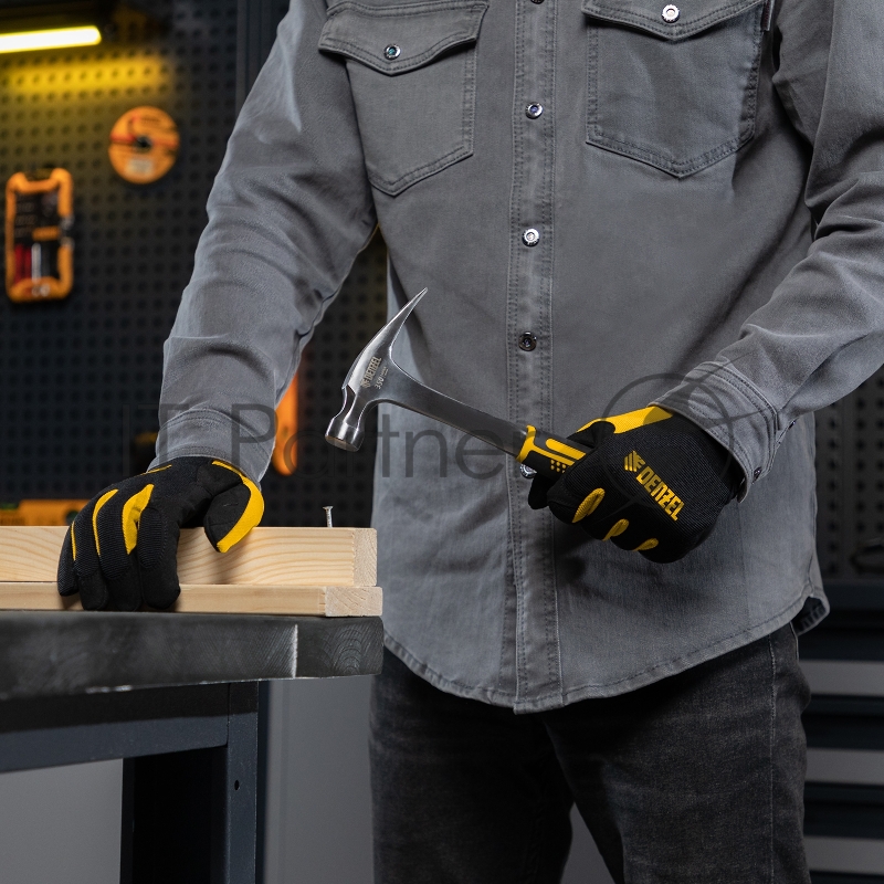 Молоток-гвоздодер 350 г, цельнометаллический, двухкомпонентная рукоятка // Denzel