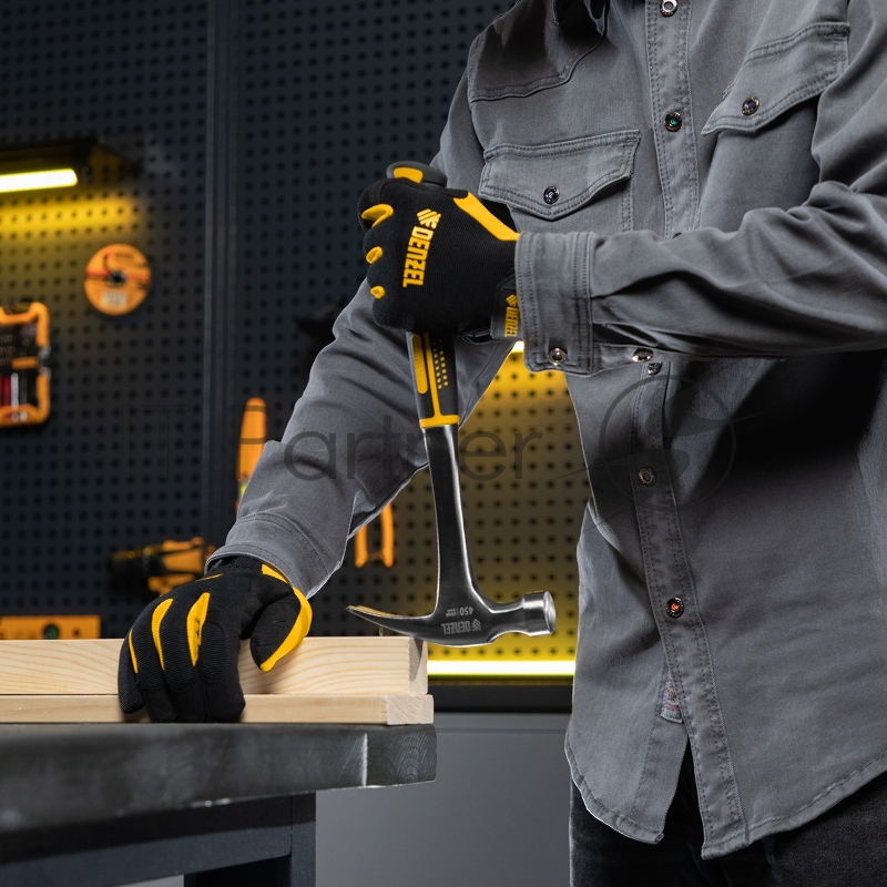 Молоток-гвоздодер 450 г, цельнометаллический, двухкомпонентная рукоятка // Denzel