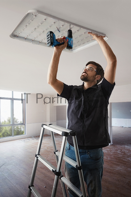 Дрель-шуруповерт Bosch GSR 185-LI аккум. патрон:быстрозажимной (кейс в комплекте) (06019K3000)