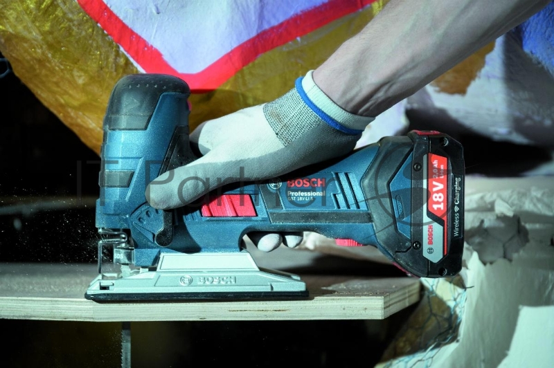 Лобзик Bosch GST 18 V-LI S 18Вт 2700ходов/мин от аккумулятора