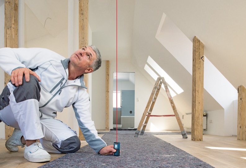 Дальномер Bosch GLM 40 Professional 0601072900, лазерный (40м, 2xAAA) + чехол