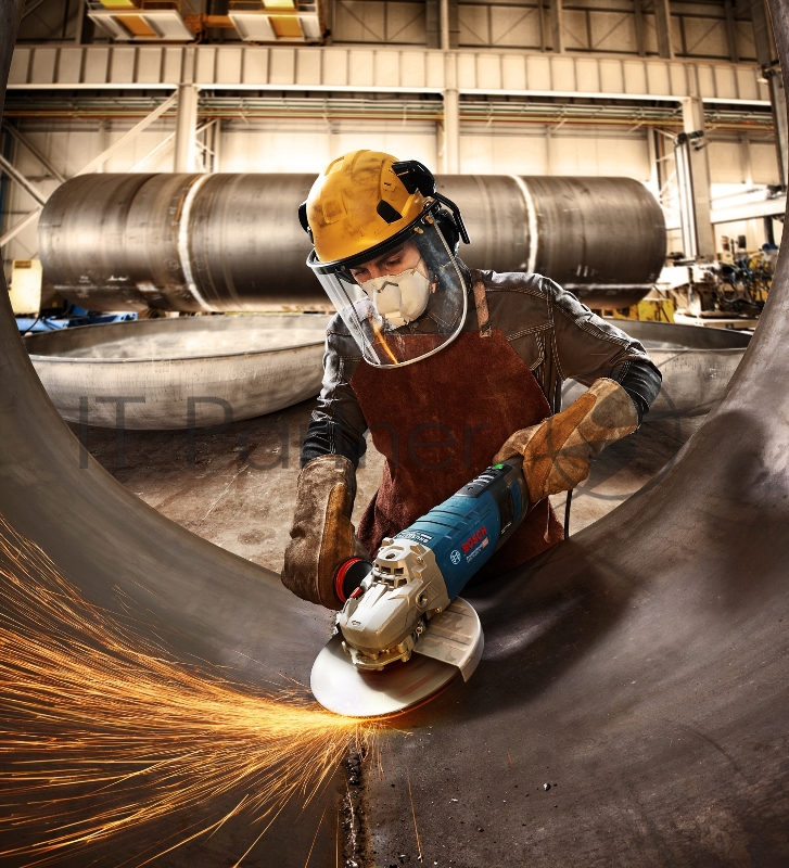 Углошлифовальная машина Bosch GWS 30-180 B 2800Вт 8500об/мин рез.шпин.:M14 d=180мм