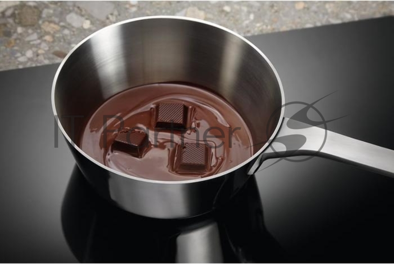 Встраиваемая индукционная панелл ELECTROLUX CIR60430 на 4 конфорки, cтеклокерамика, мощность: 7350 Вт