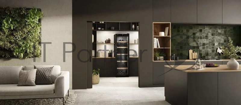 Винный шкаф Liebherr WPbl 5001 1-нокамерн. черный (однокамерный)