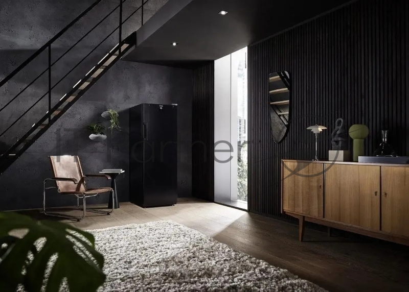 Винный шкаф Liebherr WSbl 4601 1-нокамерн. черный (однокамерный)