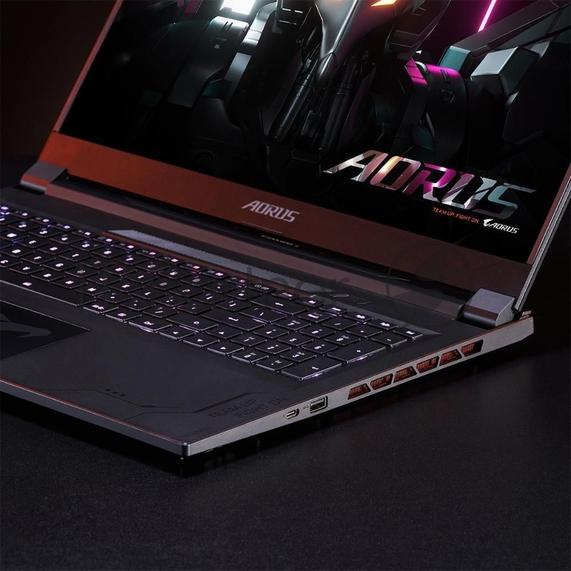 Ноутбук Gigabyte Aorus 17X Core i9 13900HX 16Gb SSD1Tb NVIDIA GeForce RTX4080 12Gb 17.3 IPS QHD (2560x1440) Windows 11 Home Multi Language 64 black WiFi BT Cam (AXF-B4KZ694SP)