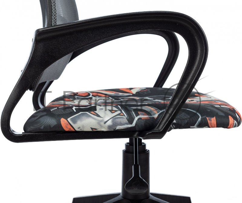 Кресло детское Бюрократ BUROKIDS 1 серый TW-04 граффити сетка/ткань крестов. пластик