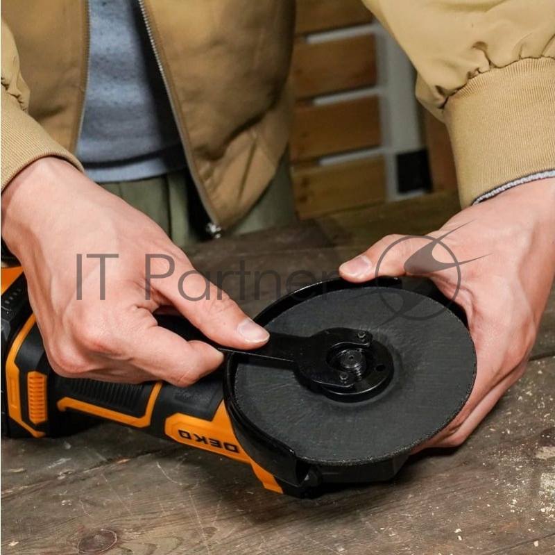 Углошлифовальная машина Deko DKAG20 9000об/мин рез.шпин.:M14 d=125мм