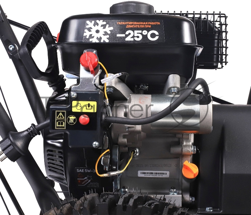 Снегоуборщик PATRIOT PS 707 E, Двигатель 7л.с до -25 °С 212 сс Стартер ручной / 220V LED-фара, Панель c увеличенным диапазоном скоростей 6 вперед /2 назад Ширина ковша 610мм +100(26) система XTS Высота ковша 530мм(21) диаметр шнека 300мм Колеса Wi