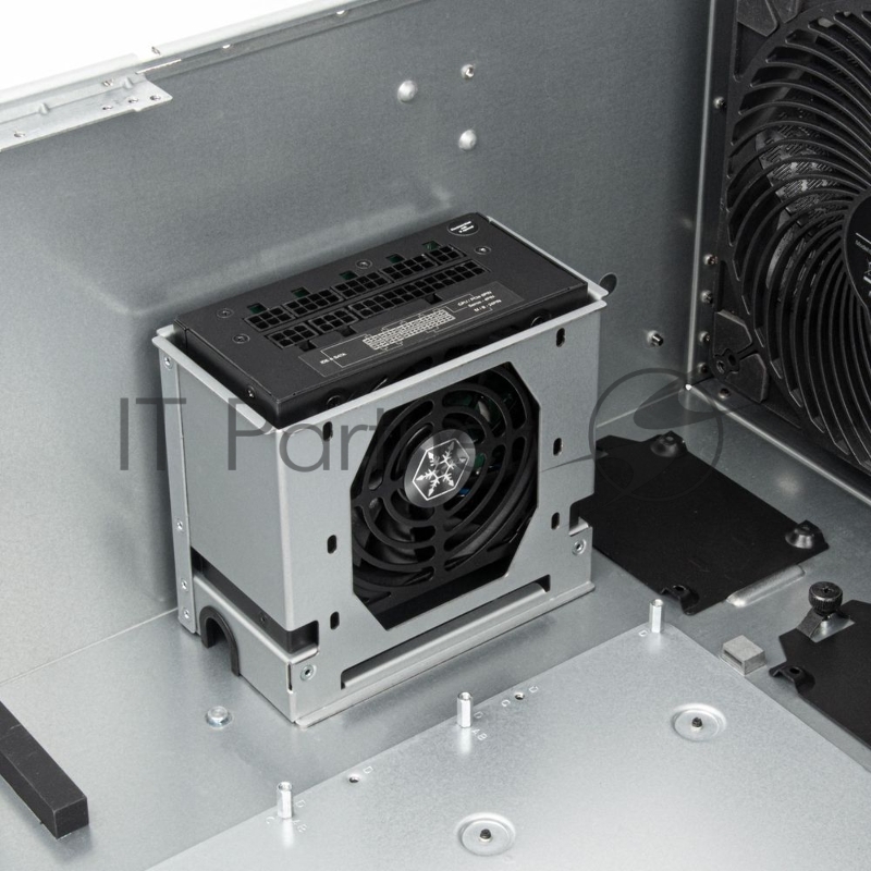 Корпус Silverstone SST-RM51