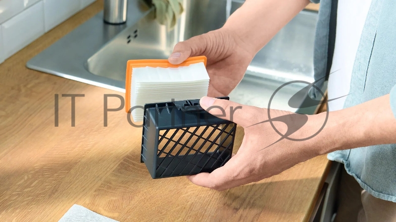 Пылесос Bosch BGL38GOLD черный/золотистый