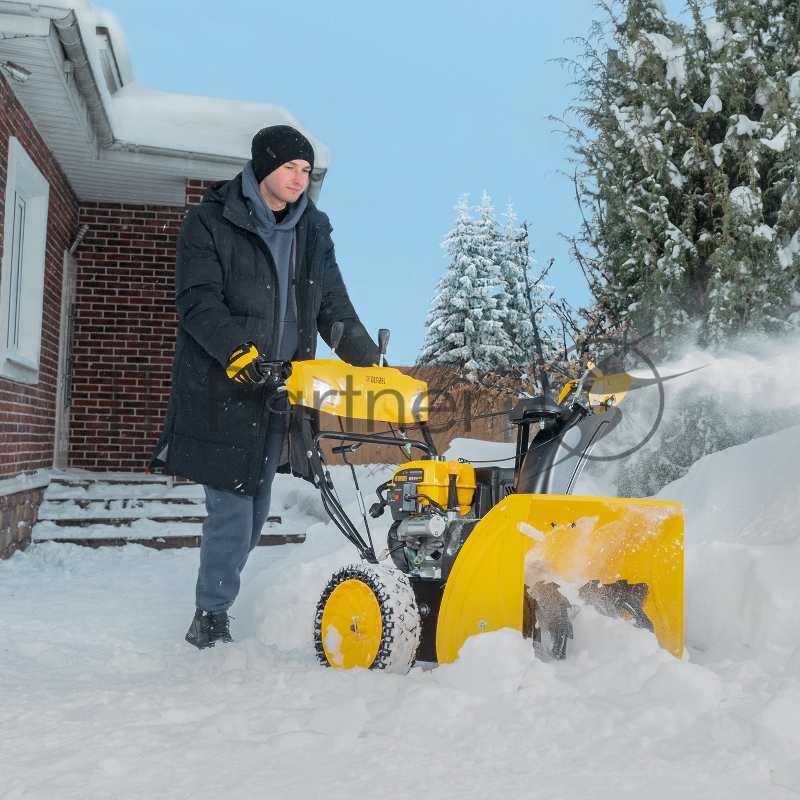 Бензиновая снегоуборочная машина SBM 610S PRO, 212cc, эл.старт, фара, обогрев// Denzel