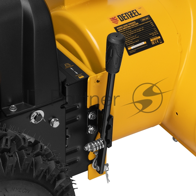 Гибридная снегоуборочная машина с функц. подметания SWB-600, 212 сс, руч. старт, 2 насадки// Denzel