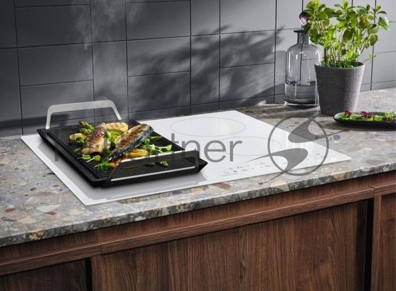 Индукционная варочная поверхность Electrolux LIV63431BW черный