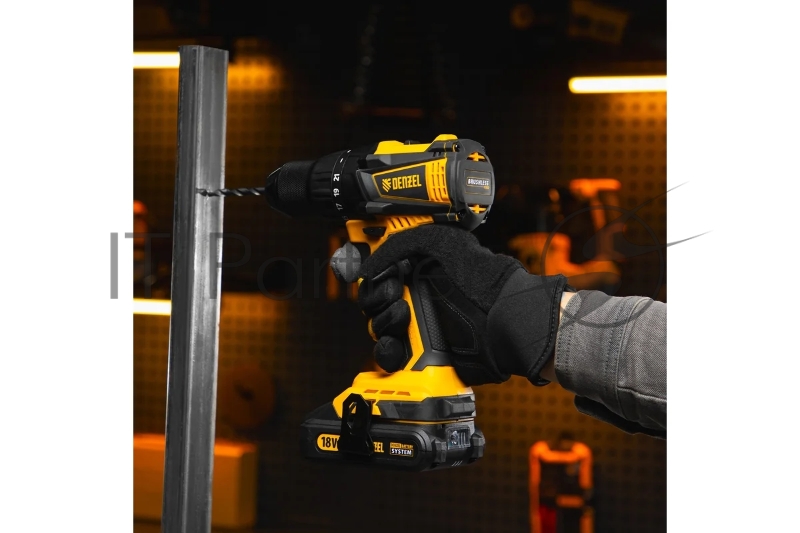 Дрель-шуруповерт аккумуляторная, бесщет. BLDL-18-0 Li-Ion, 18 В // Denzel