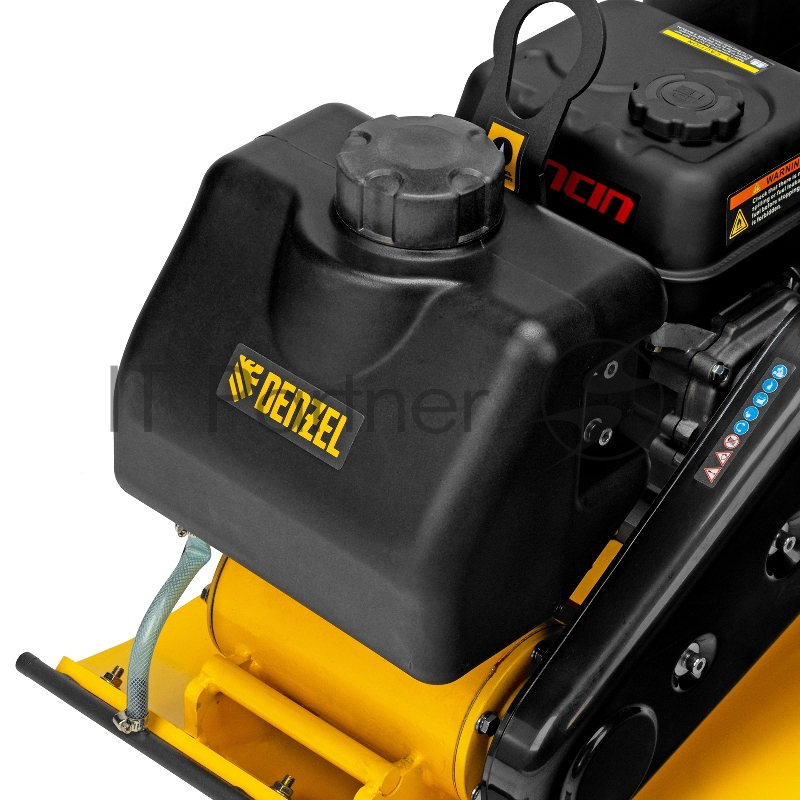 Виброплита бензиновая VC-30W, 30 кН, 60*45 см, 196 см3, бак для воды// Denzel