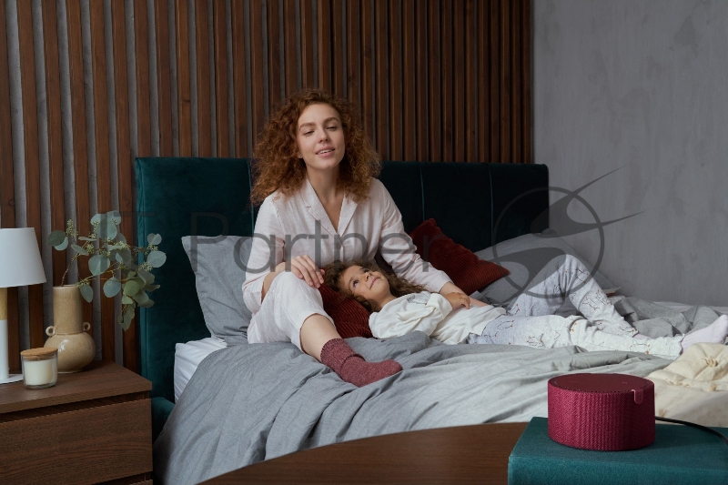 Умная колонка Яндекс Станция Мини 2 Bluetooth 5.0, мощность 10 Вт, вес 260 г, цвет красныйYNDX-00021R (без часов)