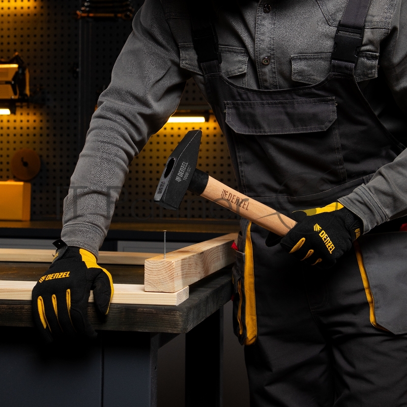 Молоток слесарный, 1000 г, кованый квадратный боек, буковая рукоятка// Denzel