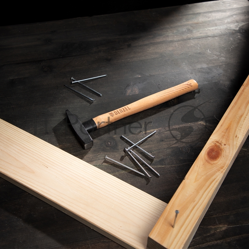 Молоток слесарный, 200 г, кованый квадратный боек, буковая рукоятка// Denzel